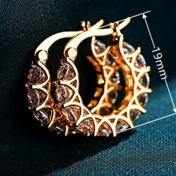 New 18k gold plated hoop diamond earrings - Picture 3 of 5